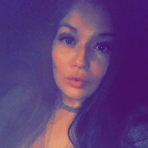 Meet your Posher, Christy